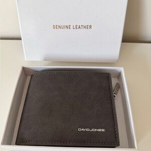 David Jones Men's Genuine Leather Gray Zip Card & Key Holder Wallet